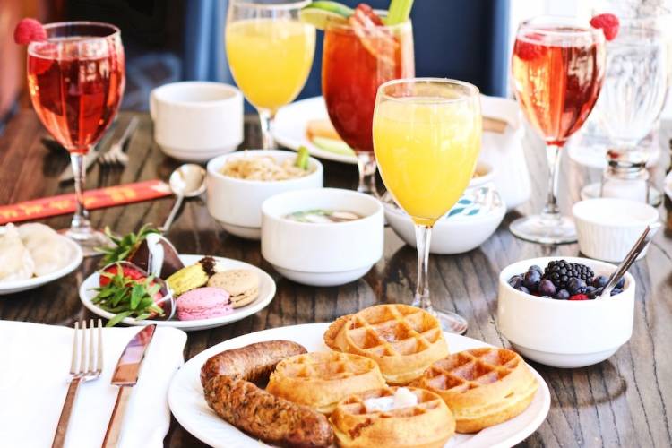 mimosa breakfast